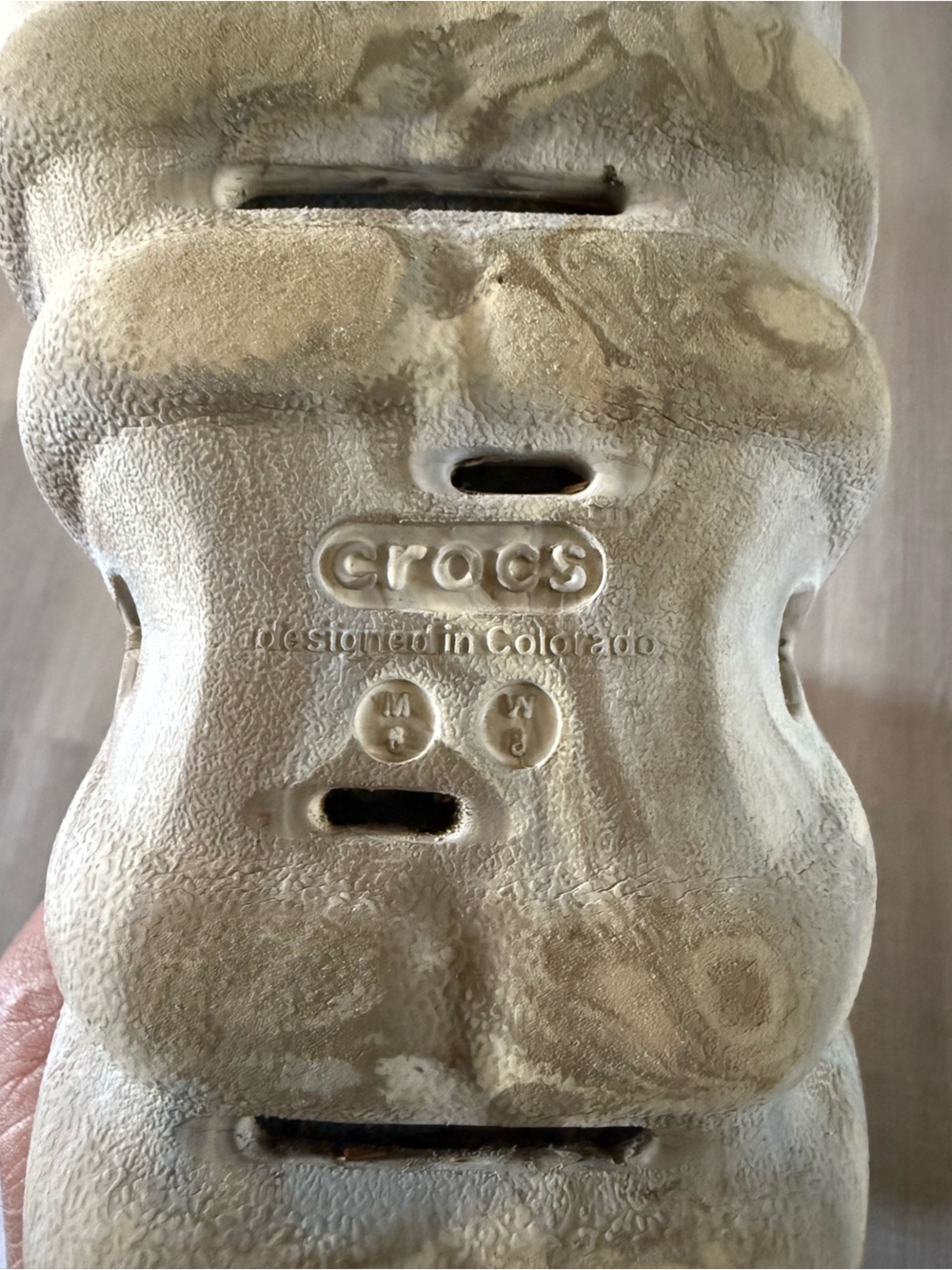 CROCS Marbled Tan and Gray Slide Sandals - Picture 7 of 7